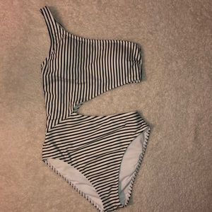 Once piece off the shoulder slit bathing suit
